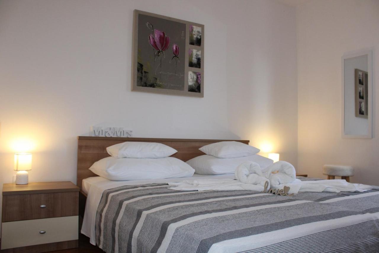 Lily'S Lovely Apartments Fazana Bagian luar foto