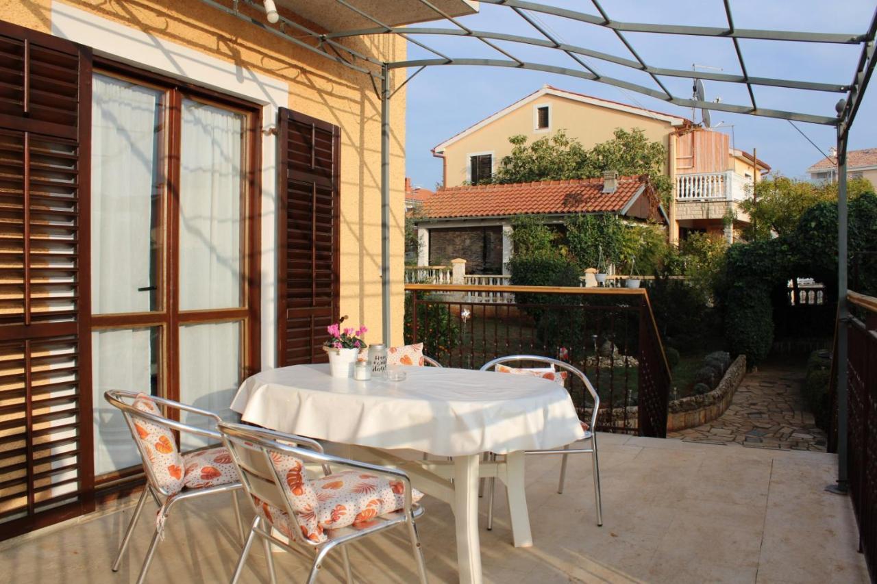 Lily'S Lovely Apartments Fazana Bagian luar foto