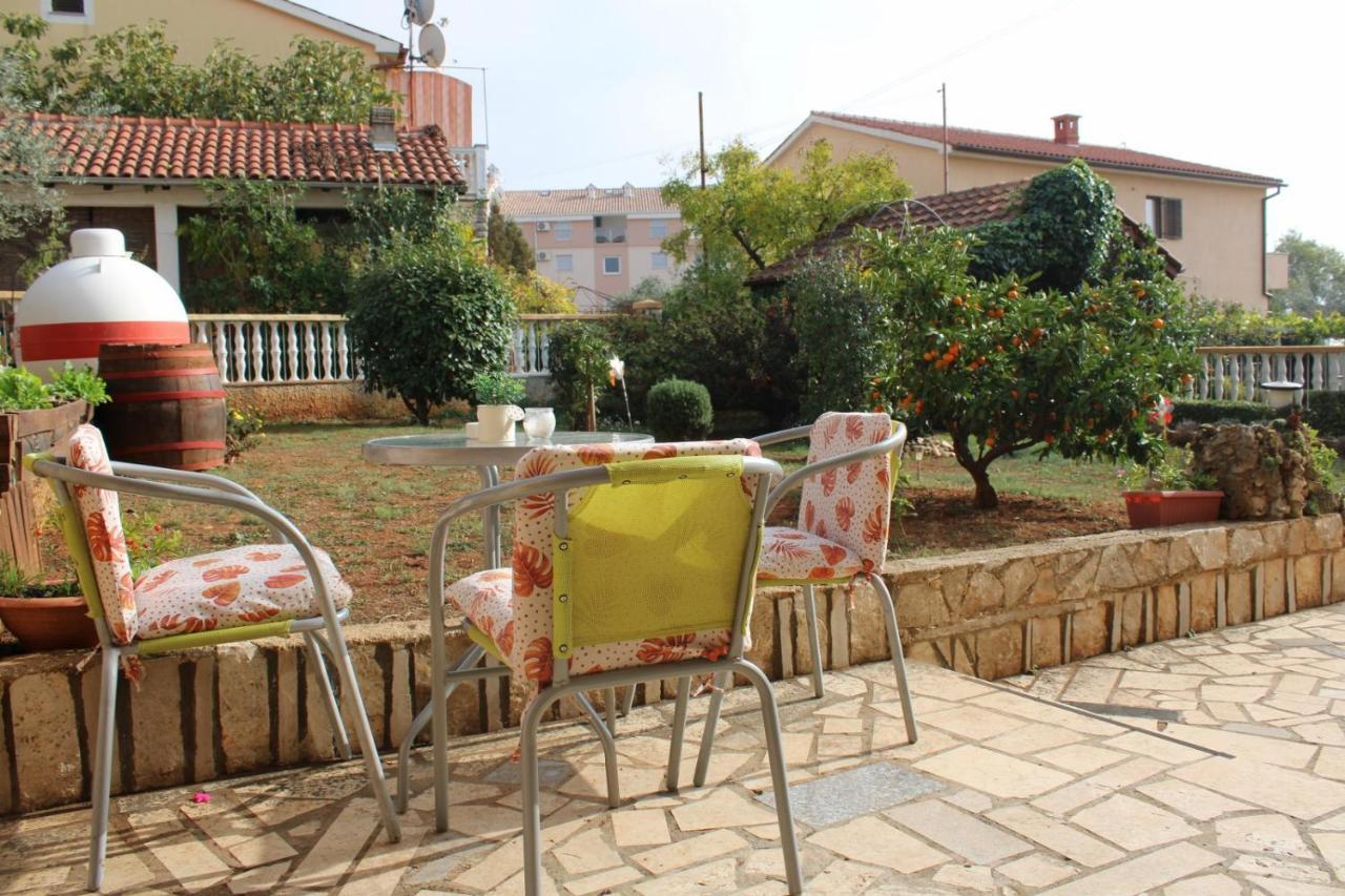Lily'S Lovely Apartments Fazana Bagian luar foto