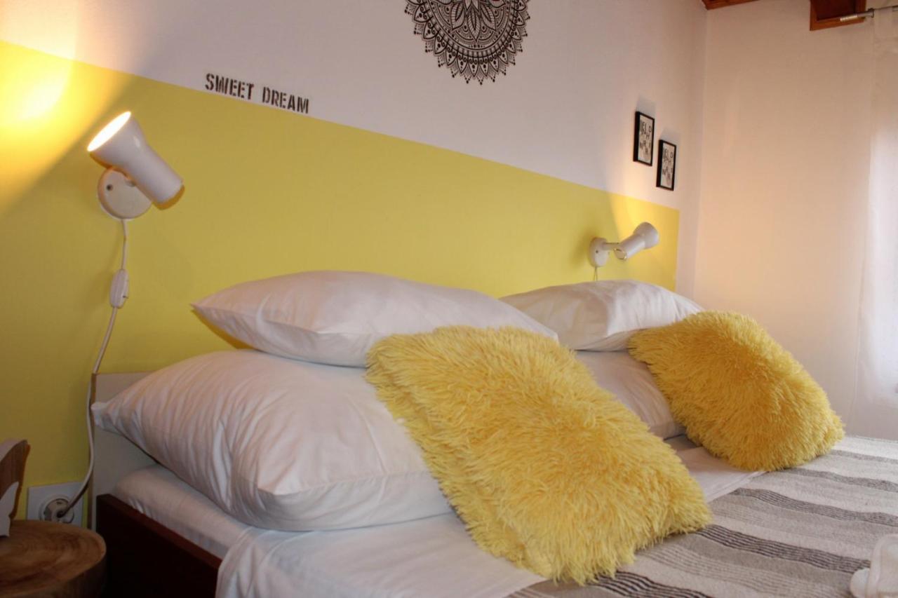 Lily'S Lovely Apartments Fazana Bagian luar foto