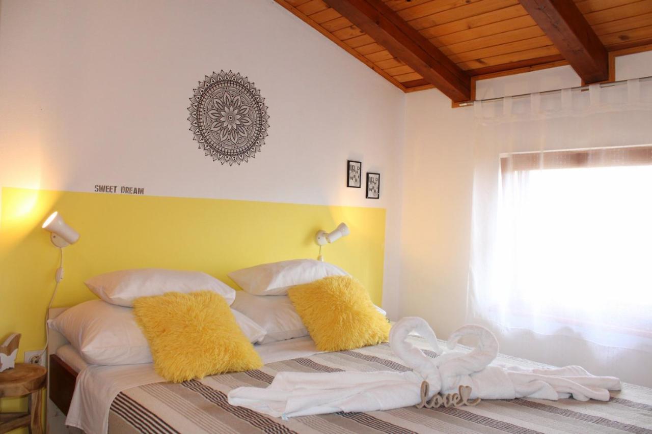 Lily'S Lovely Apartments Fazana Bagian luar foto